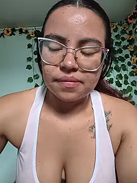 Snapshot of marulanda1822 chatting on July 1, 7:14 pm marulanda1822 online show from July 1, 7:14 pm