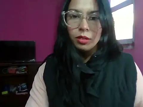 pamelaamorette online show from May 19, 8:16 pm