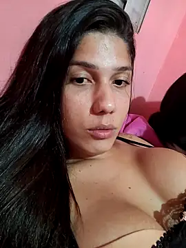 Snapshot of nessaflors2 chatting on May 2, 1:44 am nessaflors2 online show from May 2, 1:44 am