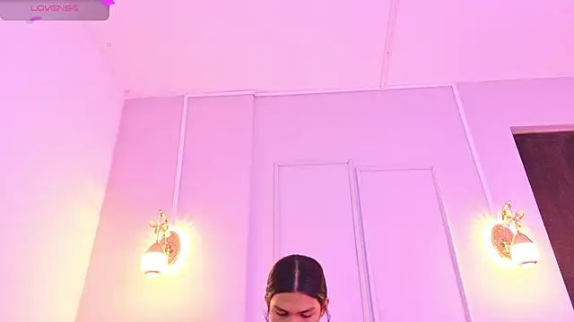 lexielancaster cr online show from June 26, 7:42 pm