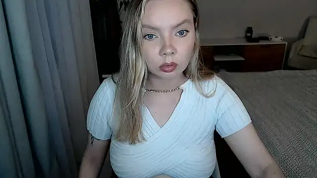 PolinaXXXXXJones online show from June 9, 5:36 pm