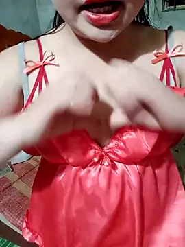 Snapshot of Lily_Henry chatting on May 8, 3:38 pm Lily Henry online show from May 8, 3:38 pm