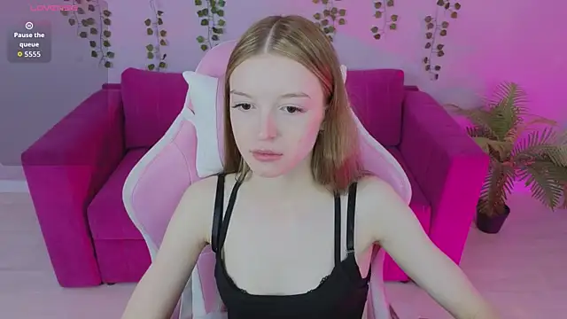 Eva Th0mpson online show from June 5, 12:59 am