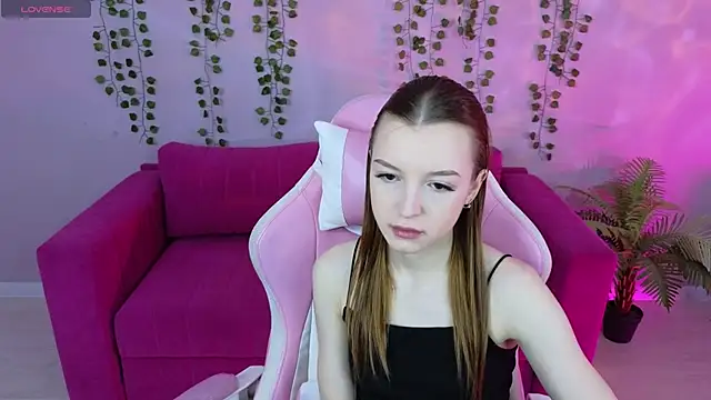 Eva Th0mpson online show from May 13, 1:01 am