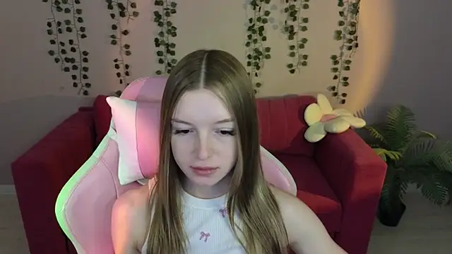 Snapshot of Eva_Th0mpson chatting on June 30, 12:54 am Eva Th0mpson online show from June 30, 12:54 am