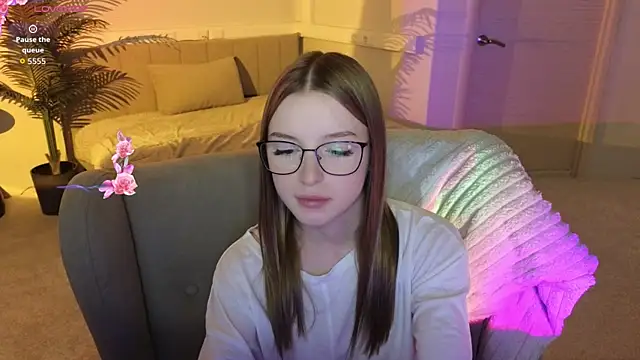 Snapshot of Eva_Th0mpson chatting on August 4, 1:10 am Eva Th0mpson online show from August 4, 1:10 am