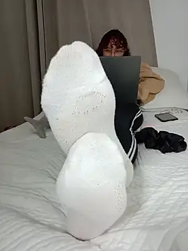 Ari vibesX online show from June 8, 11:27 pm