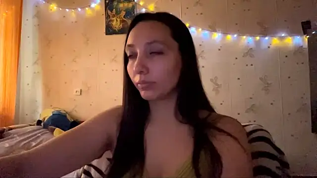 SheeringGape online show from June 11, 2:53 am