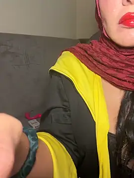 lushdoll67 online show from May 10, 9:16 pm