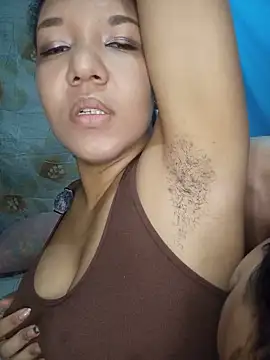Amber Onys online show from June 10, 3:30 am