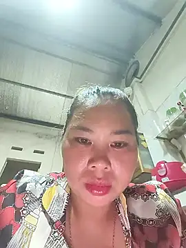 Banana-zz online show from June 27, 3:40 pm