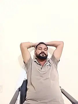 Shiva7478 online show from May 31, 9:04 pm