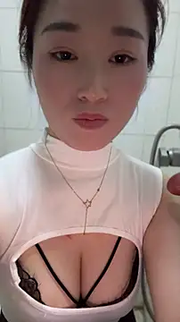 JJ8521 online show from July 30, 4:06 pm