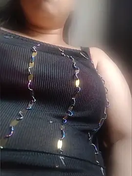 Snapshot of belove_hot43 chatting on May 3, 11:08 pm belove hot43 online show from May 3, 11:08 pm