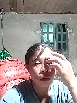 daisyy2 online show from July 2, 9:32 pm