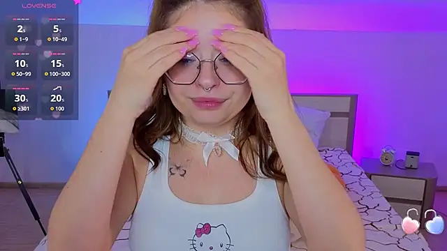 selenamils online show from June 6, 9:47 am