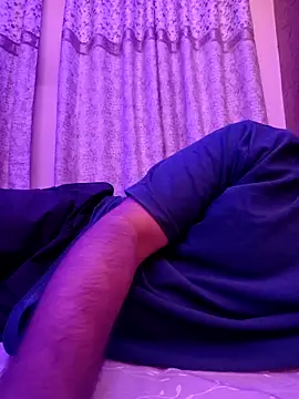 Snapshot of married_man22 chatting on May 7, 9:29 pm married man22 online show from May 7, 9:29 pm