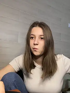 Blossom Emily online show from May 12, 9:26 am