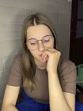 Blossom Emily online show from June 2, 4:29 pm