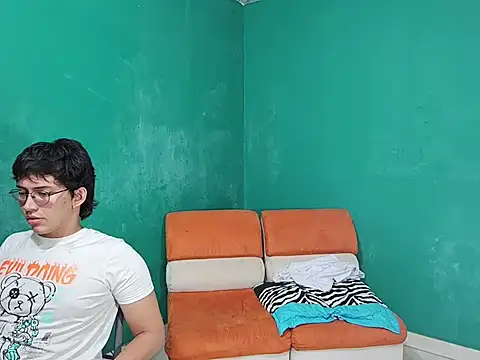 patry and elioo online show from May 13, 3:24 am