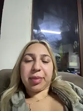 AmandaSnack online show from May 10, 9:27 pm
