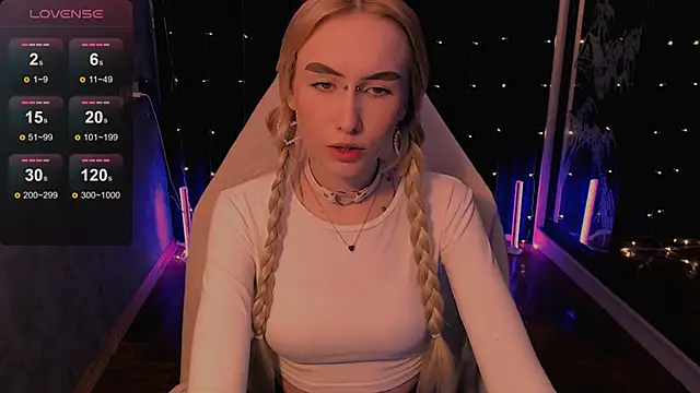 GoddessBambi online show from May 13, 8:54 am