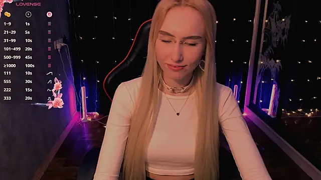 GoddessBambi online show from May 1, 4:01 pm