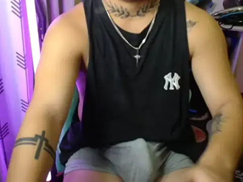 Ashtonfuckingboi online show from July 20, 9:28 pm