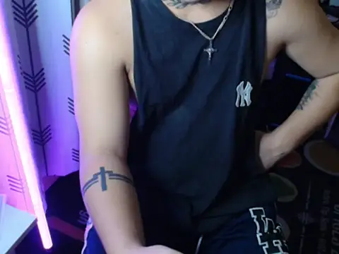 Ashtonfuckingboi online show from July 22, 6:21 pm