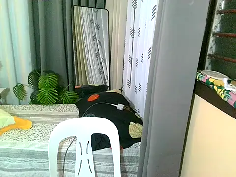 Snapshot of Ashtonfuckingboi chatting on May 19, 11:28 am Ashtonfuckingboi online show from May 19, 11:28 am