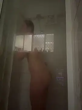 daisycollins online show from May 21, 2:53 am