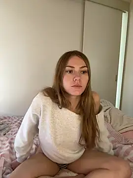 daisycollins online show from July 15, 1:12 am