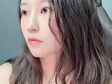 Wenwen8 online show from May 4, 11:24 am