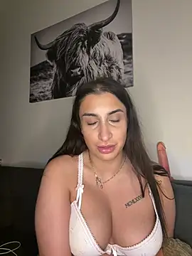 its Jasmxn online show from May 27, 10:39 pm