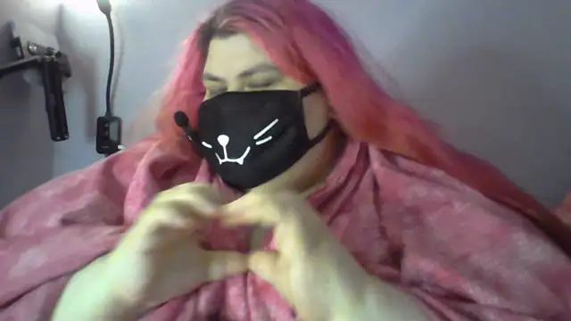 Snapshot of Lady_KitsuneBIG chatting on May 11, 5:54 pm Lady KitsuneBIG online show from May 11, 5:54 pm