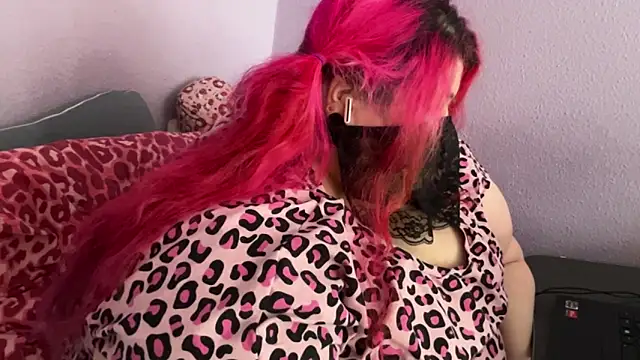 Snapshot of Lady_KitsuneBIG chatting on May 19, 7:04 am Lady KitsuneBIG online show from May 19, 7:04 am