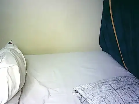 lovvelyheers online show from June 19, 3:45 am