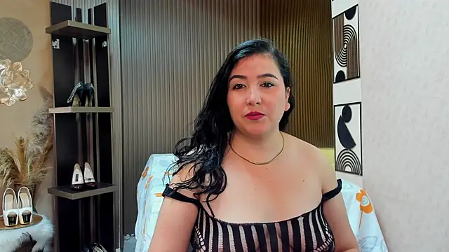 BBWLuxuryMuse online show from May 3, 12:09 pm
