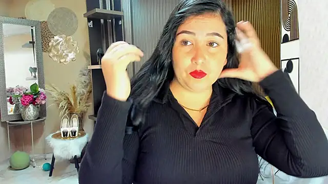 BBWLuxuryMuse online show from May 13, 11:39 am