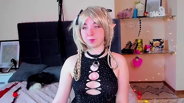 Snapshot of AlexxisSkky chatting on May 15, 5:38 am AlexxisSkky online show from May 15, 5:38 am