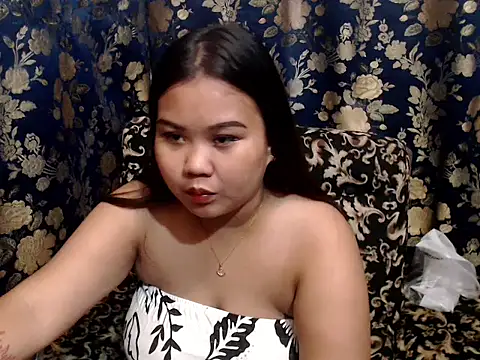 Snapshot of hotchickgirl chatting on May 24, 9:31 am hotchickgirl online show from May 24, 9:31 am