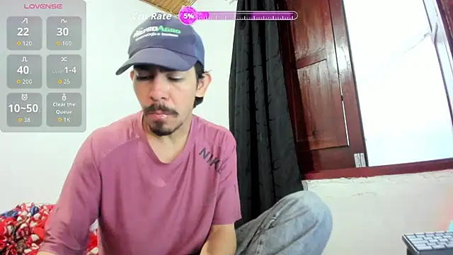 Snapshot of Piter_Drako chatting on June 19, 10:58 pm Piter Drako online show from June 19, 10:58 pm