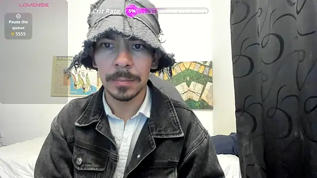 Snapshot of Piter_Drako chatting on May 9, 12:47 am Piter Drako online show from May 9, 12:47 am