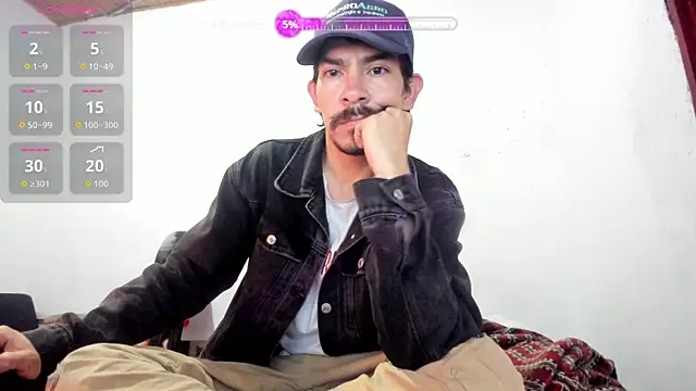 Snapshot of Piter_Drako chatting on June 11, 11:02 pm Piter Drako online show from June 11, 11:02 pm