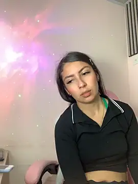 Snapshot of Julieth_ec chatting on June 2, 12:16 pm Julieth ec online show from June 2, 12:16 pm