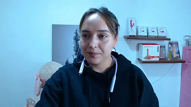 Snapshot of anyela_bubble18 chatting on August 2, 12:20 am anyela bubble18 online show from August 2, 12:20 am