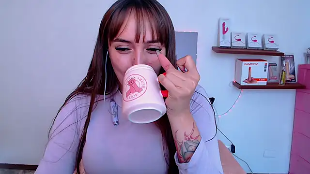 Snapshot of anyela_bubble18 chatting on June 30, 7:58 pm anyela bubble18 online show from June 30, 7:58 pm