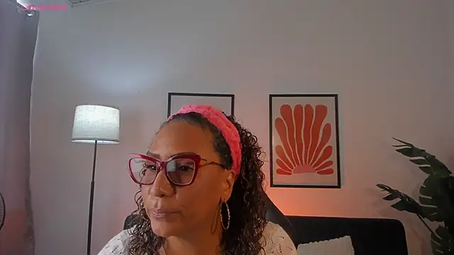 Eva-Millss online show from May 14, 8:06 pm