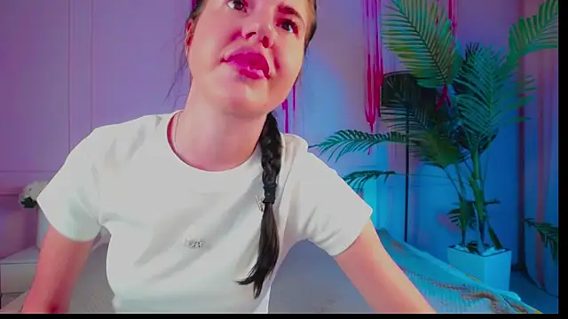 Emily xoo online show from May 26, 8:07 pm