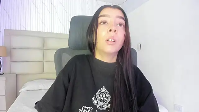MelCherry online show from June 20, 4:17 am